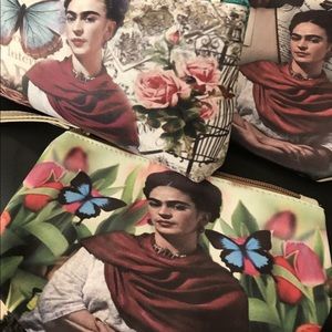 Frida Kahlo Zipper Bag!!!